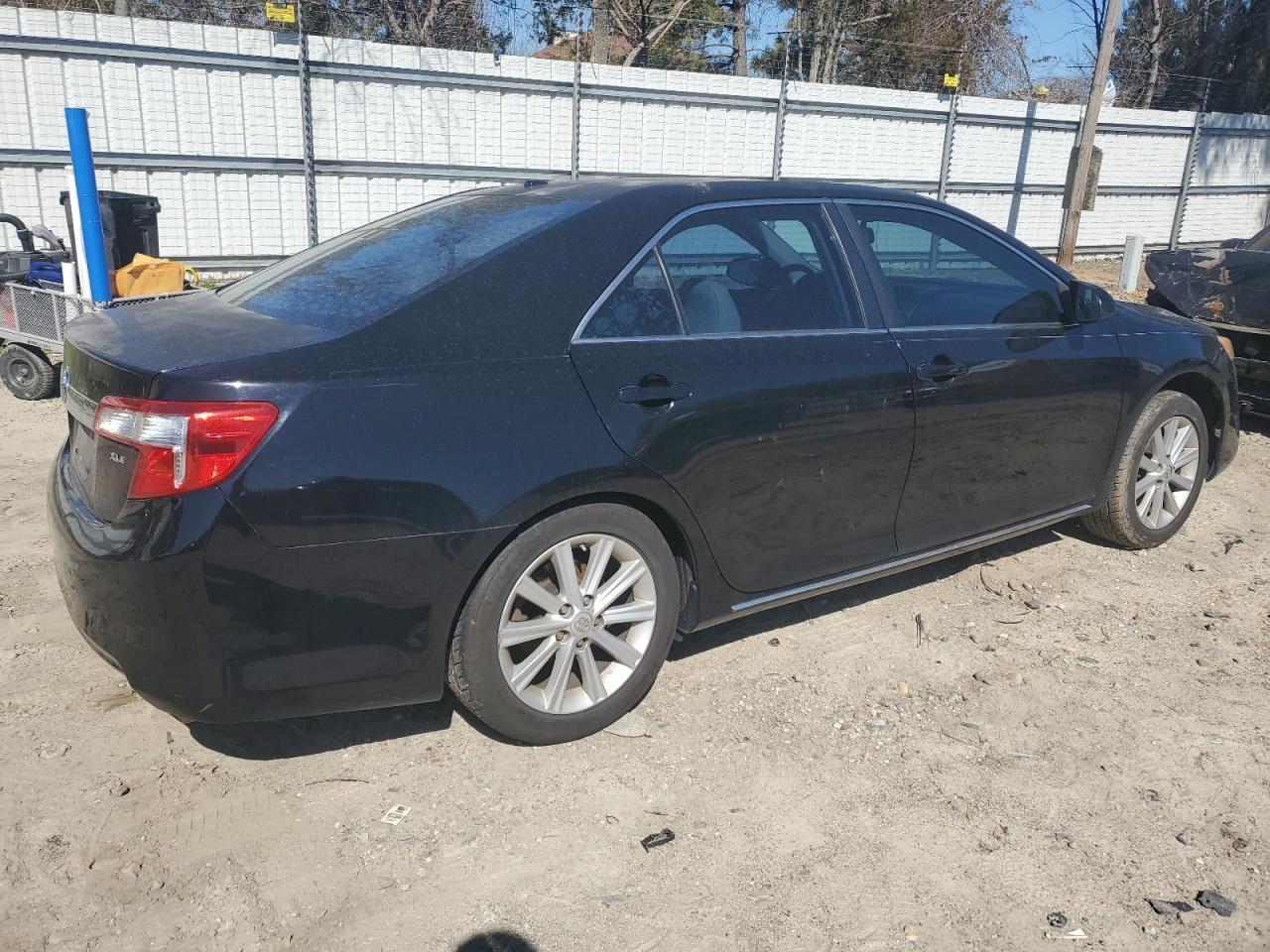 2014 TOYOTA CAMRY L - Image 3
