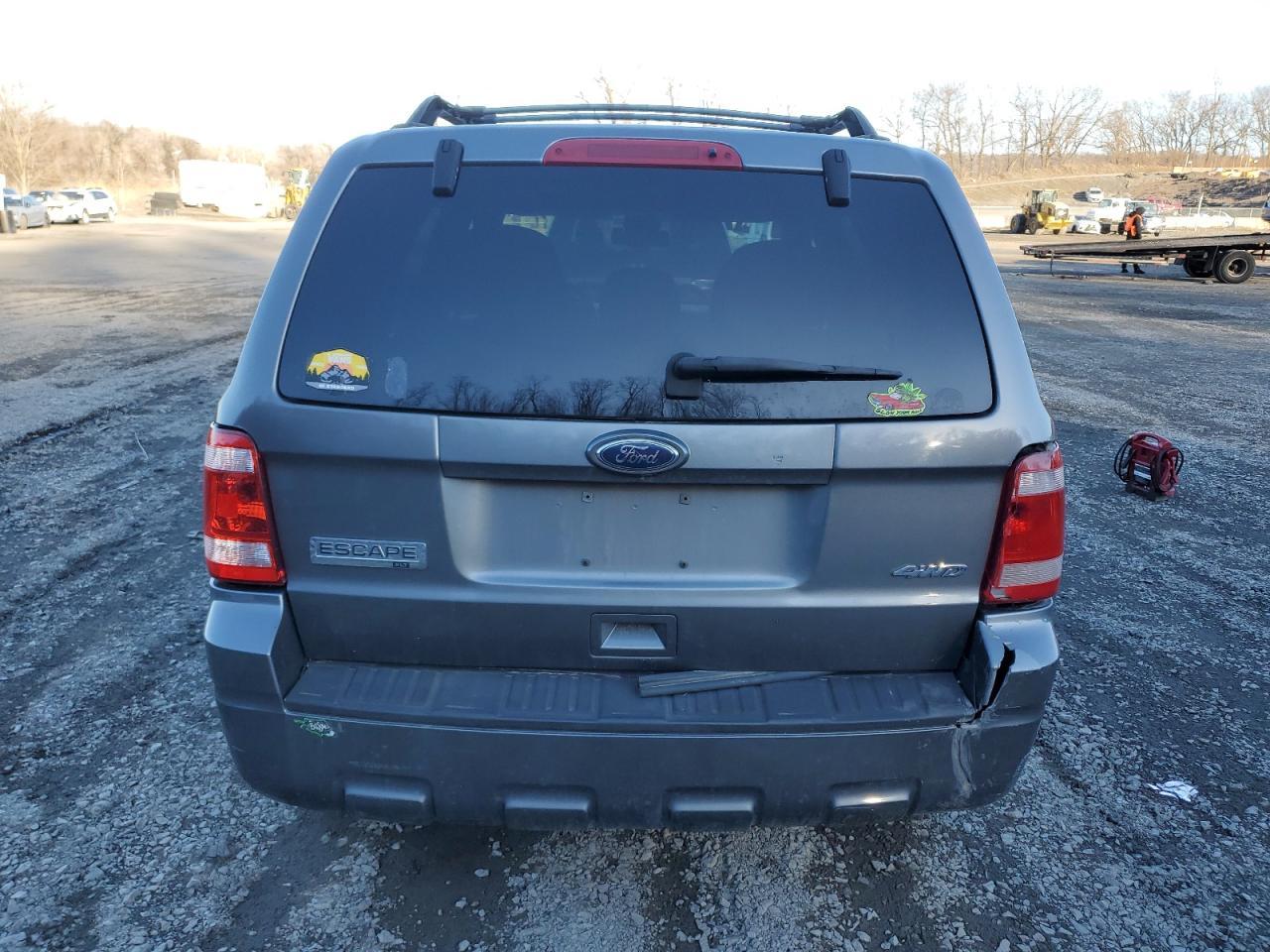 2010 FORD ESCAPE XLT - Фото 6