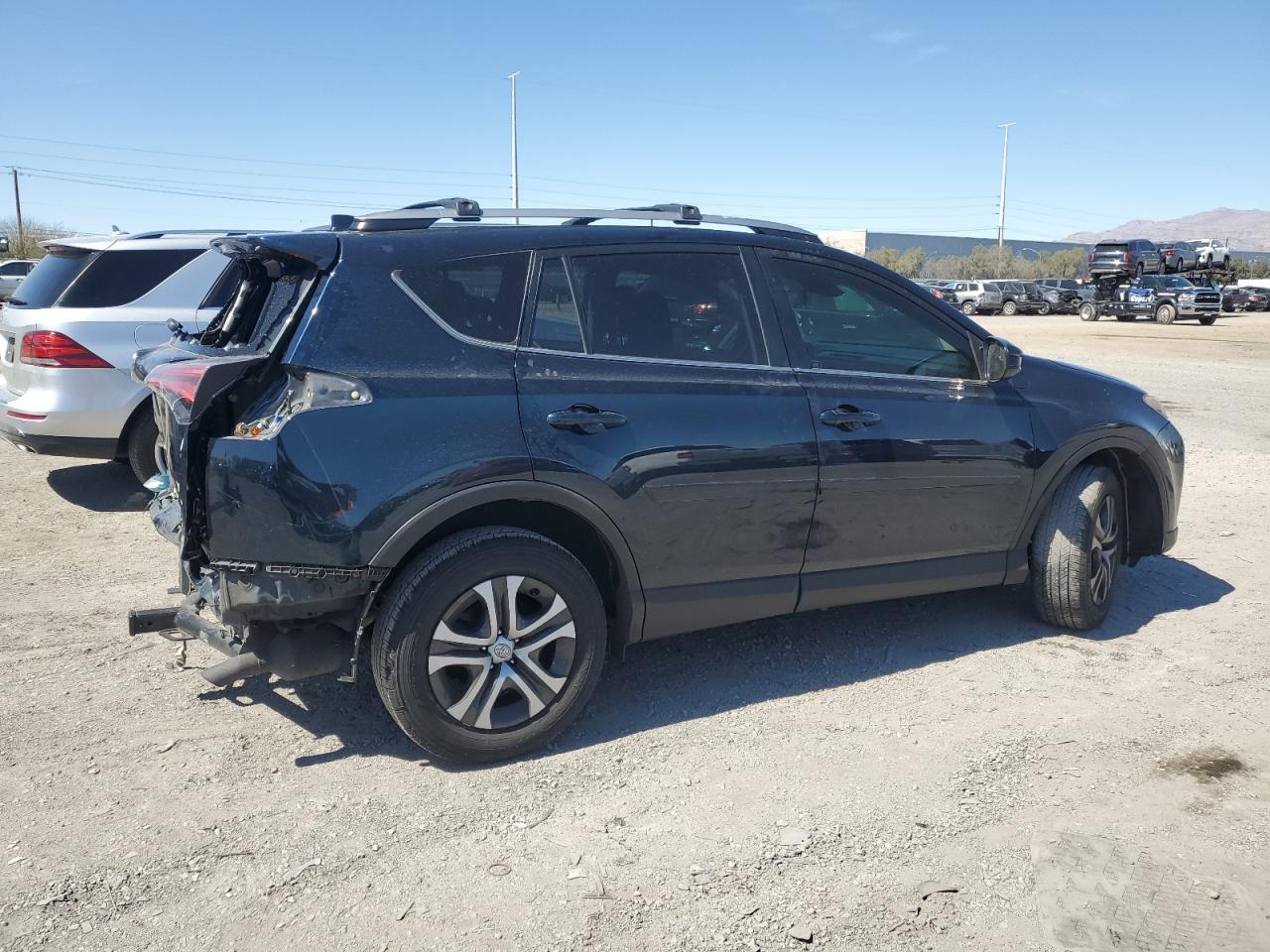 2018 TOYOTA RAV4 LE - Image 3