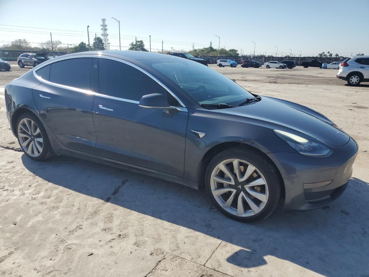 2019 TESLA MODEL 3 - Image 4