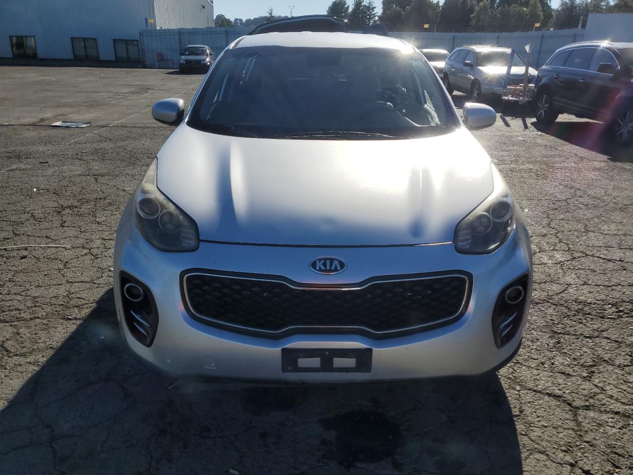 2017 KIA SPORTAGE L - Image 5