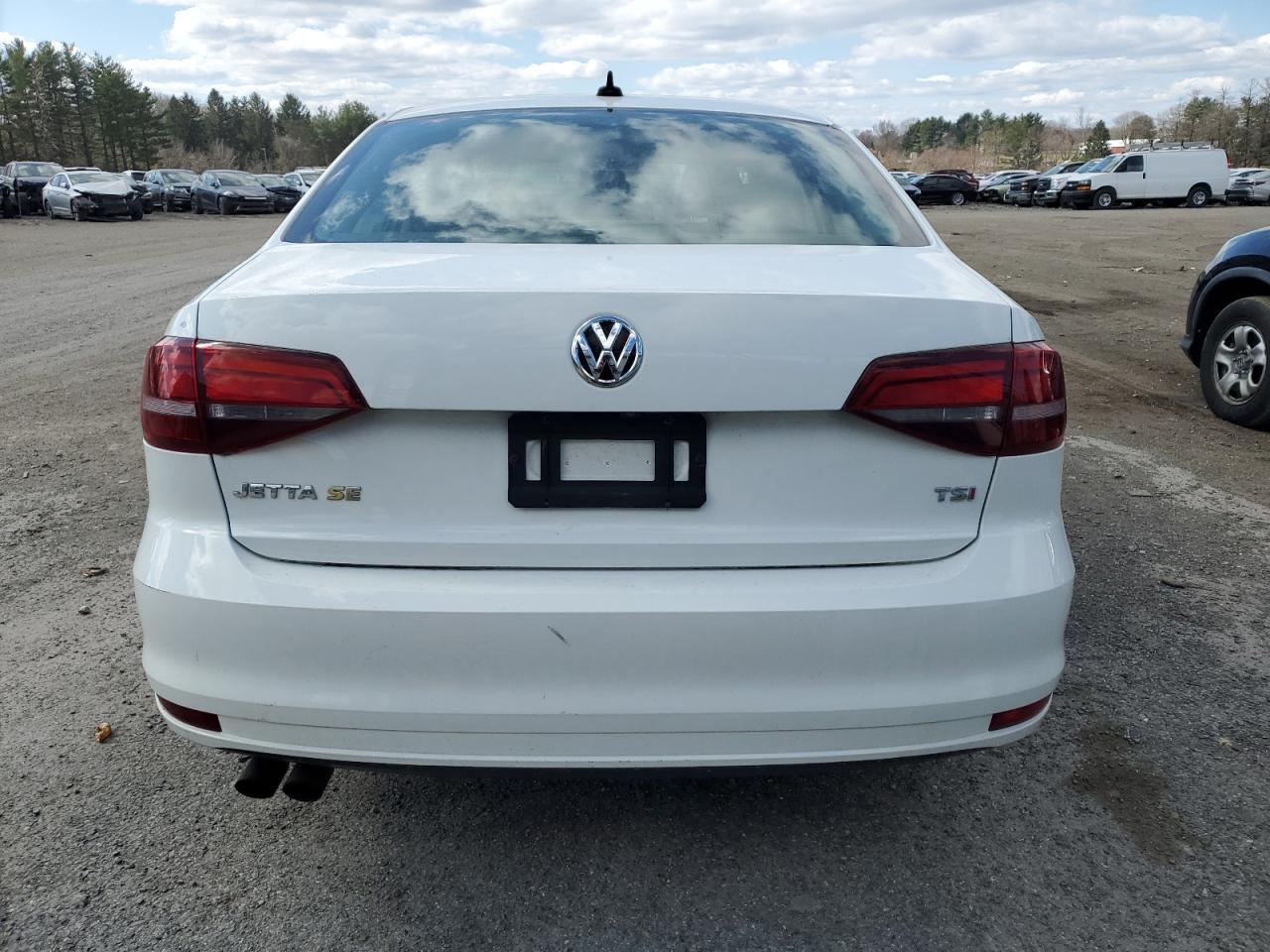 2017 VOLKSWAGEN JETTA SE - Фото 6