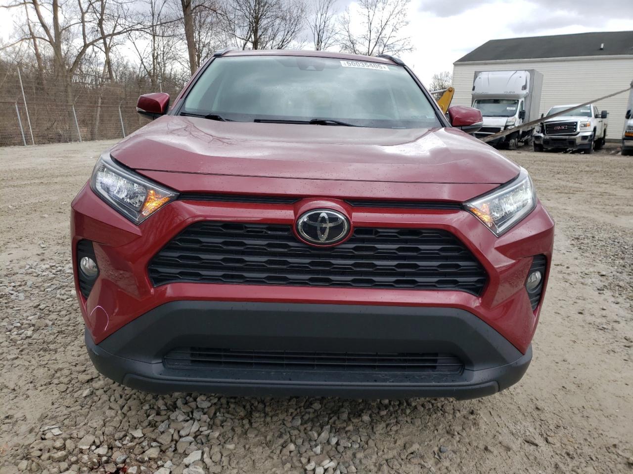 2020 TOYOTA RAV4 XLE - Фото 5