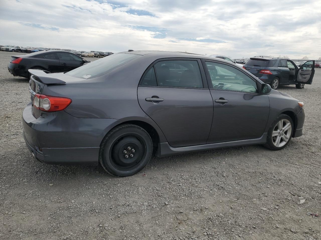 2013 TOYOTA COROLLA BA - Фото 3