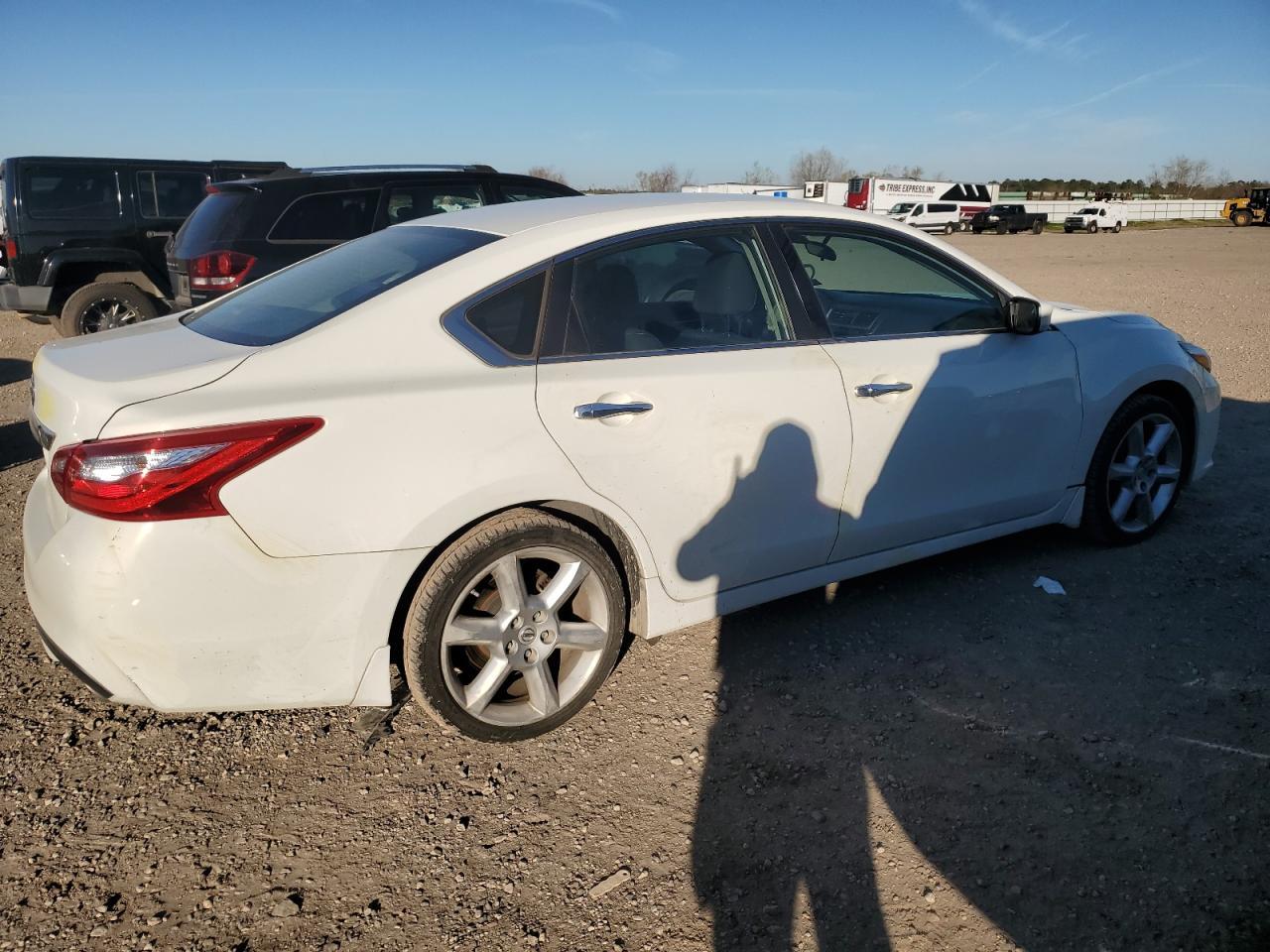 2017 NISSAN ALTIMA 2.5 - Фото 3
