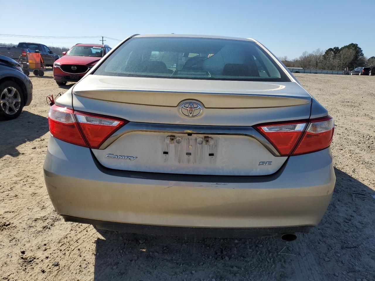 2017 TOYOTA CAMRY LE - Фото 6