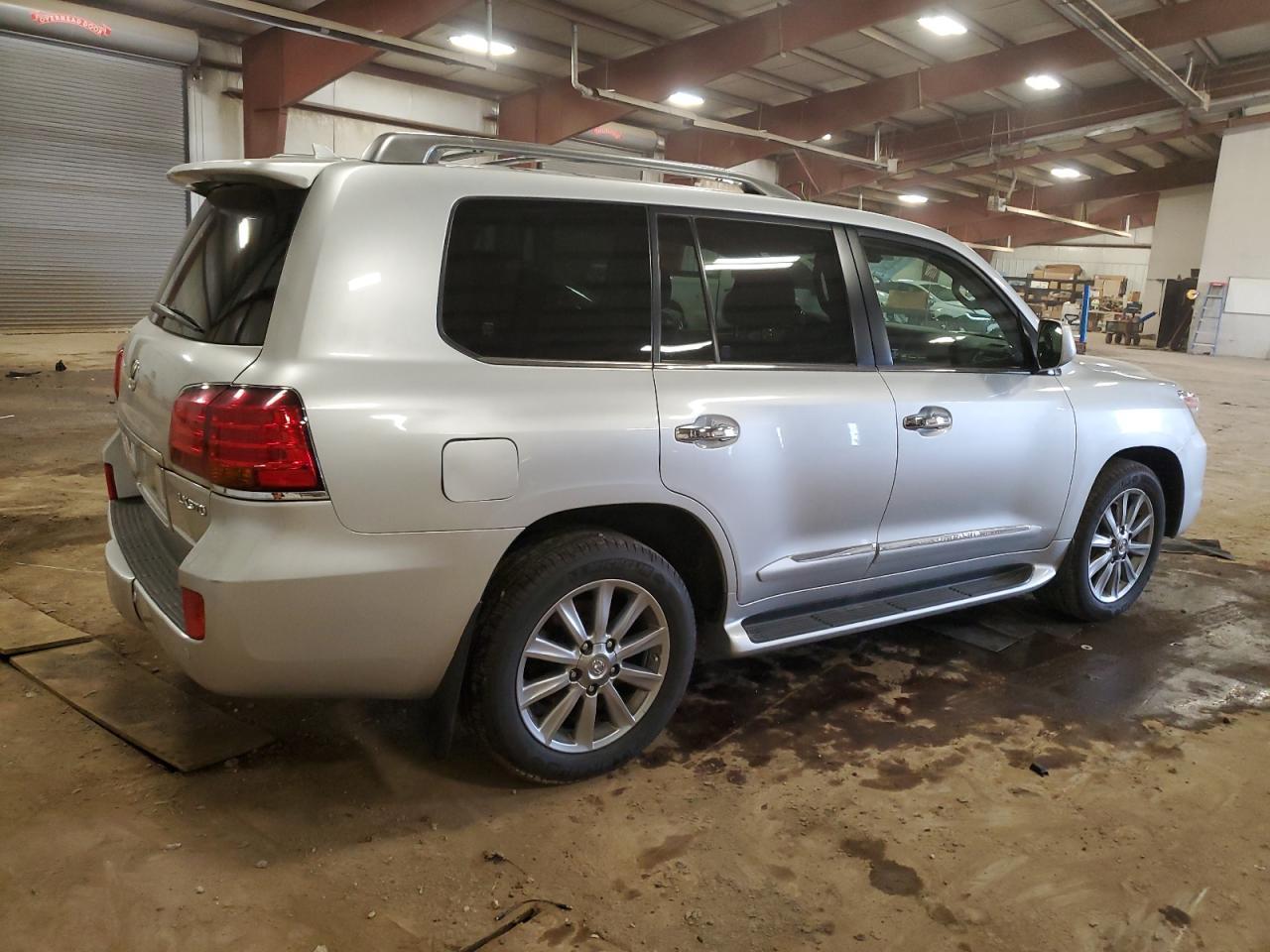 2011 LEXUS LX 570 - Image 3