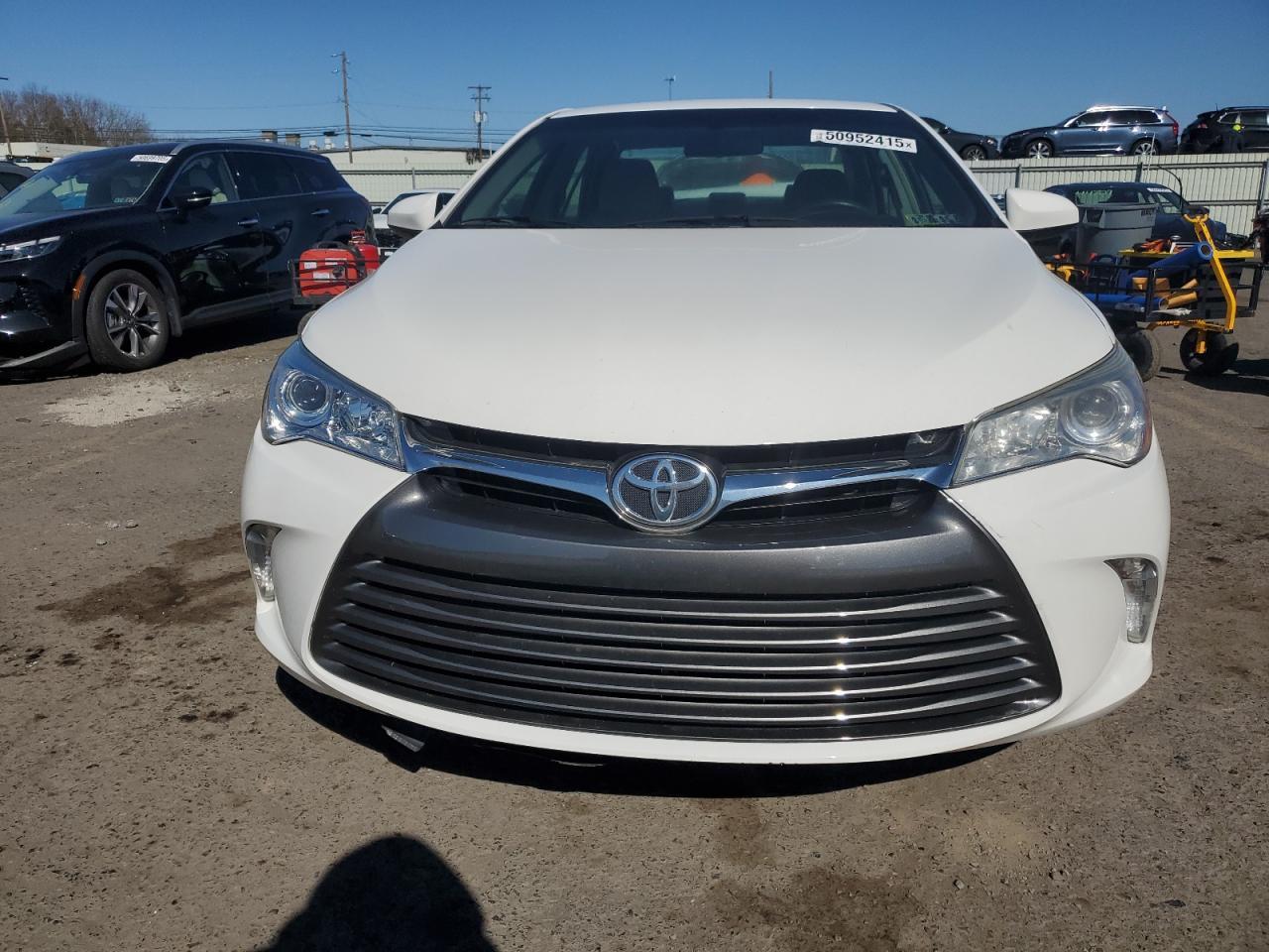 2017 TOYOTA CAMRY LE - Image 5