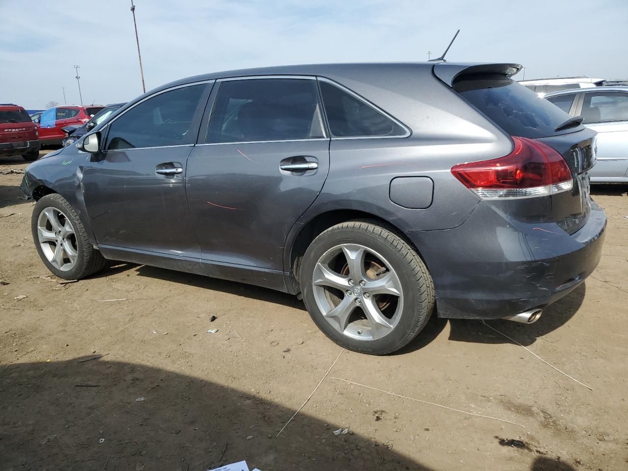 2013 TOYOTA VENZA LE - Фото 2