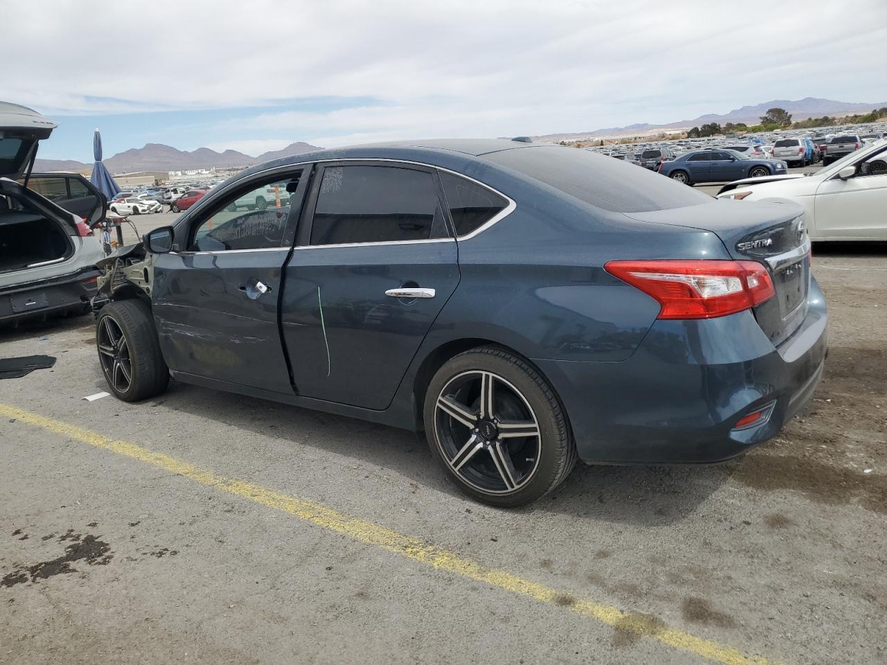 2016 NISSAN SENTRA S - Фото 2