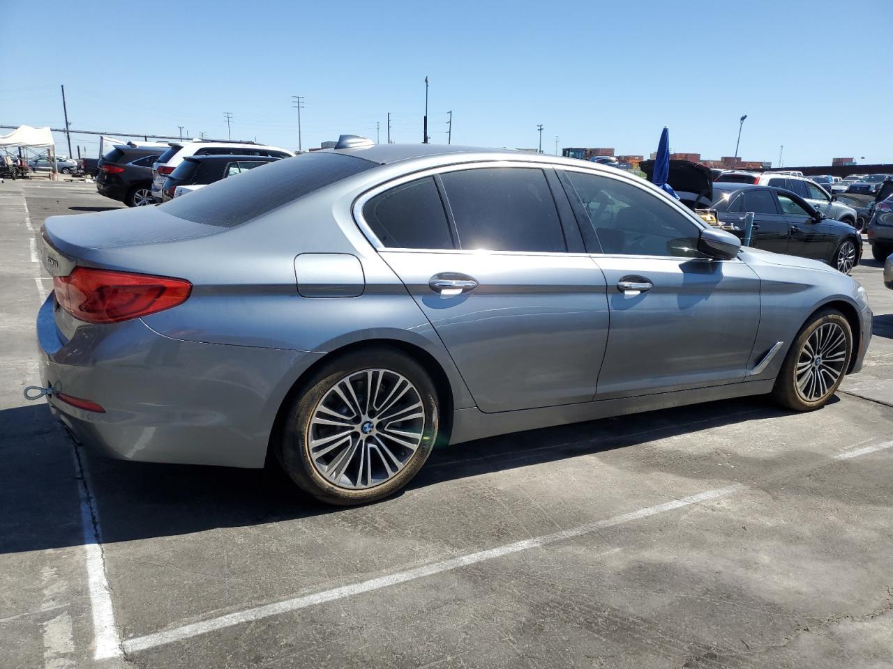 2018 BMW 530 I - Image 3