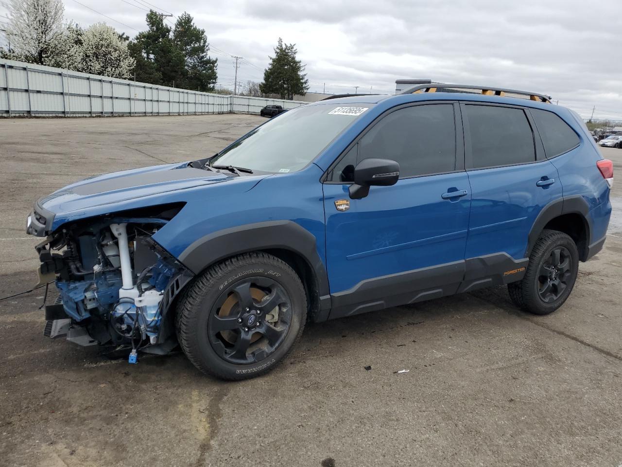 2022 SUBARU FORESTER W