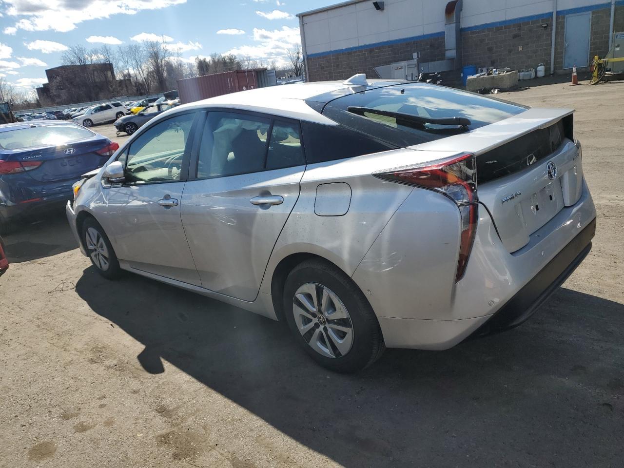 2018 TOYOTA PRIUS - Image 2