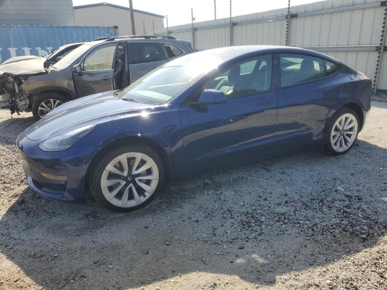 2022 TESLA MODEL 3