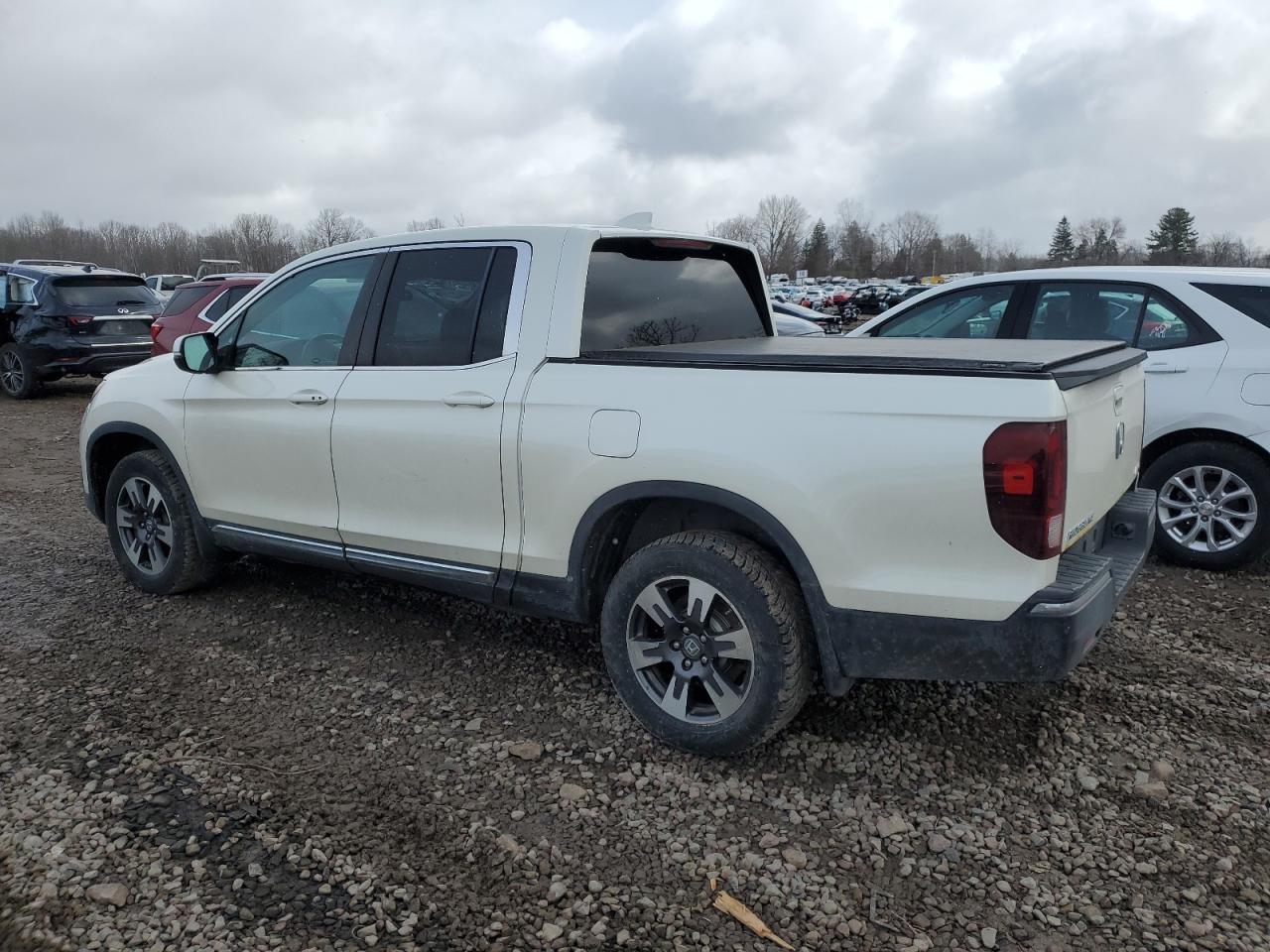 2017 HONDA RIDGELINE - Image 2