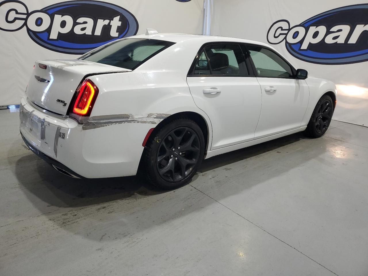2023 CHRYSLER 300 S - Image 3
