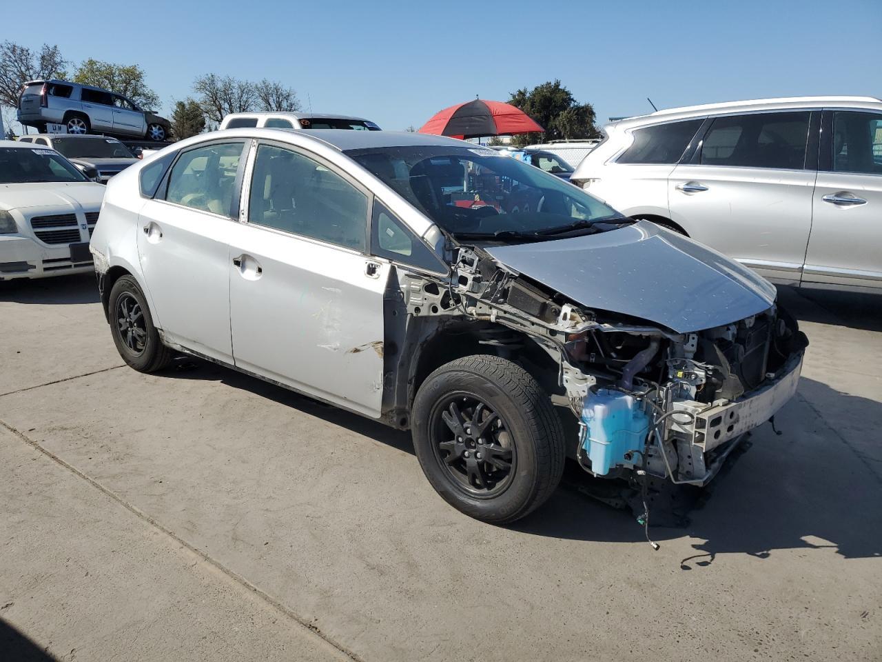 2015 TOYOTA PRIUS - Фото 4