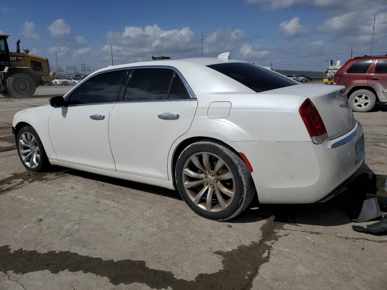 2015 CHRYSLER 300C - Image 2