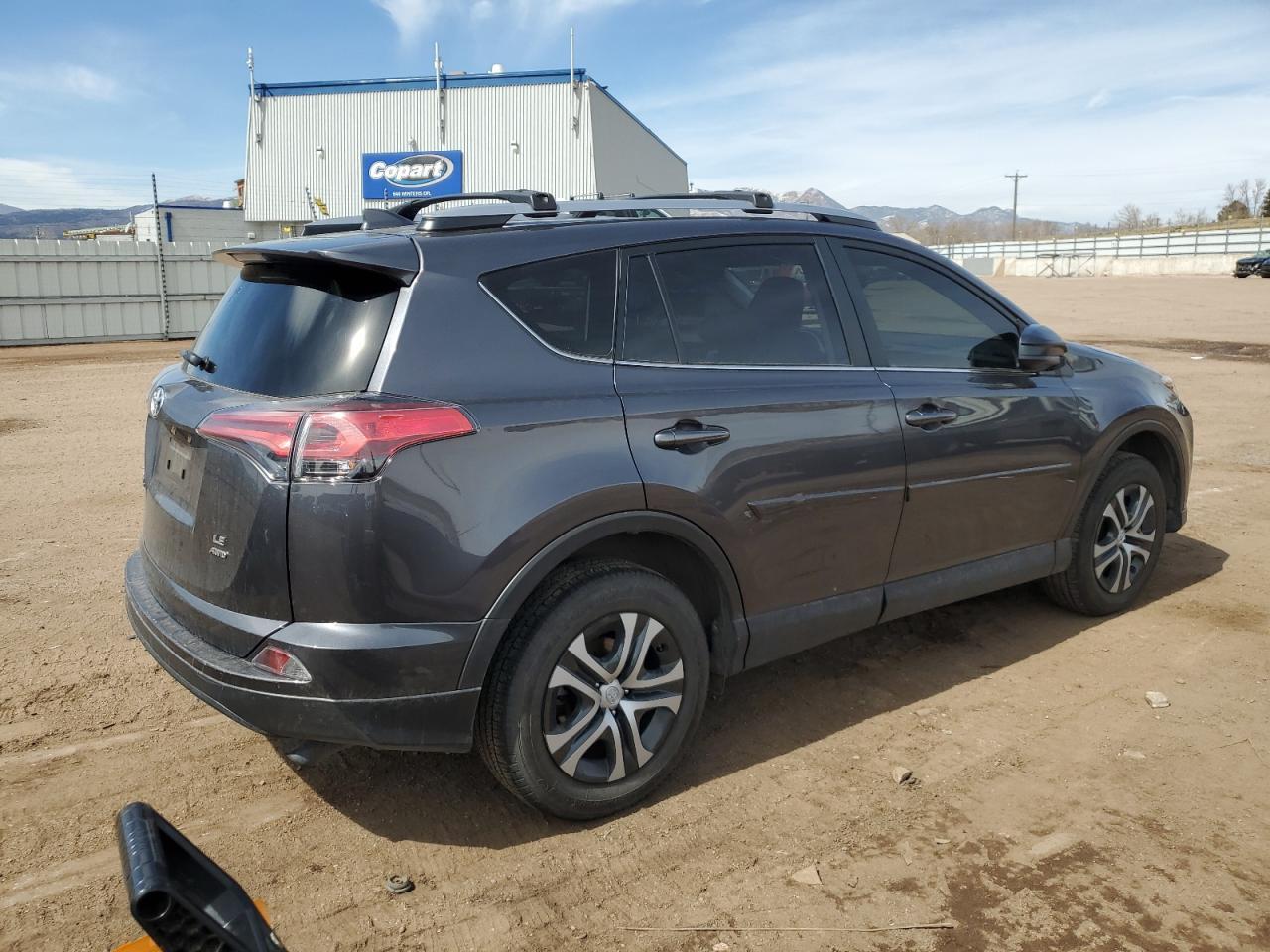 2018 TOYOTA RAV4 LE - Фото 3
