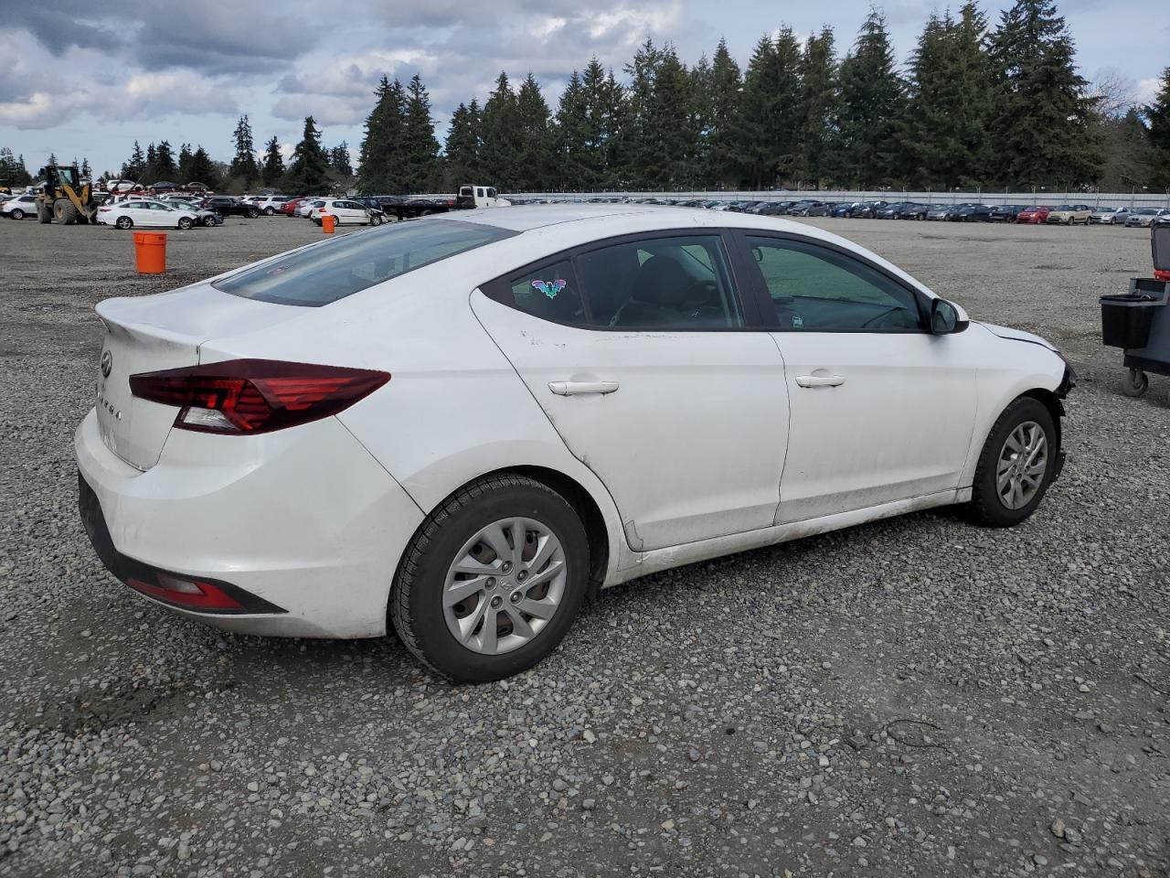 2019 HYUNDAI ELANTRA SE - Фото 3