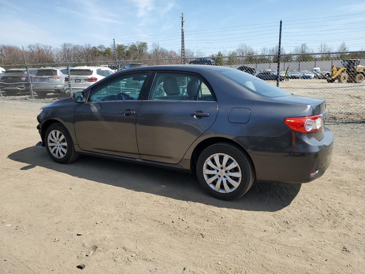 2013 TOYOTA COROLLA BA - Фото 2