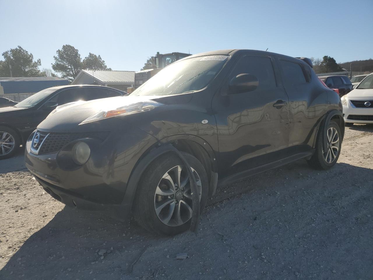 2011 NISSAN JUKE S