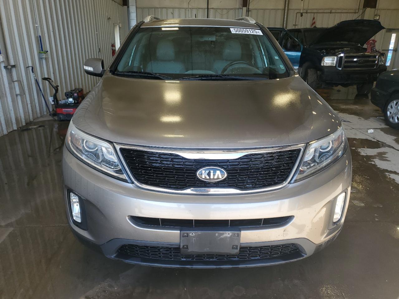 2015 KIA SORENTO LX - Image 5