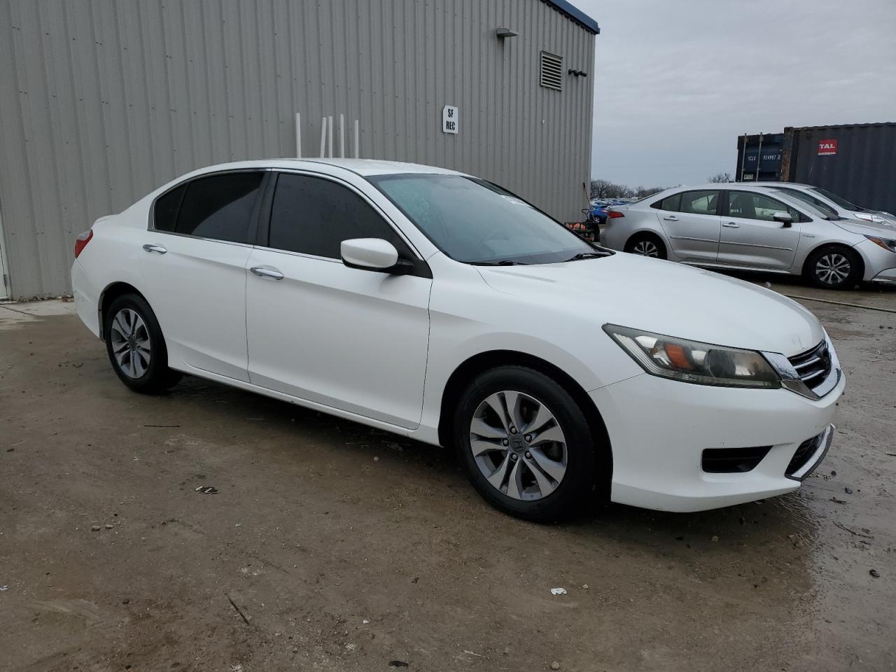 2014 HONDA ACCORD LX - Фото 4