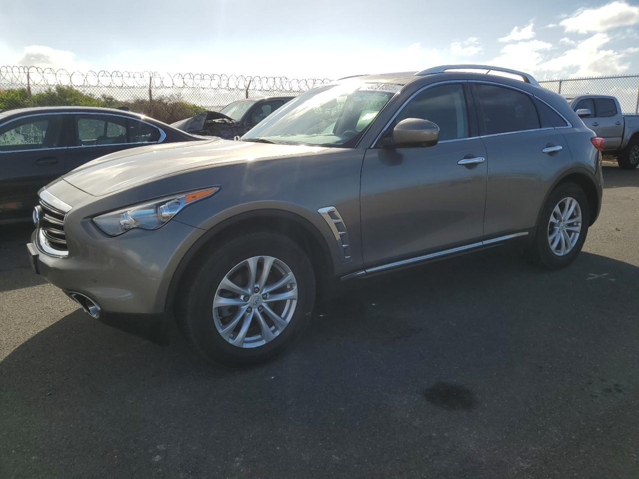 2013 INFINITI FX37