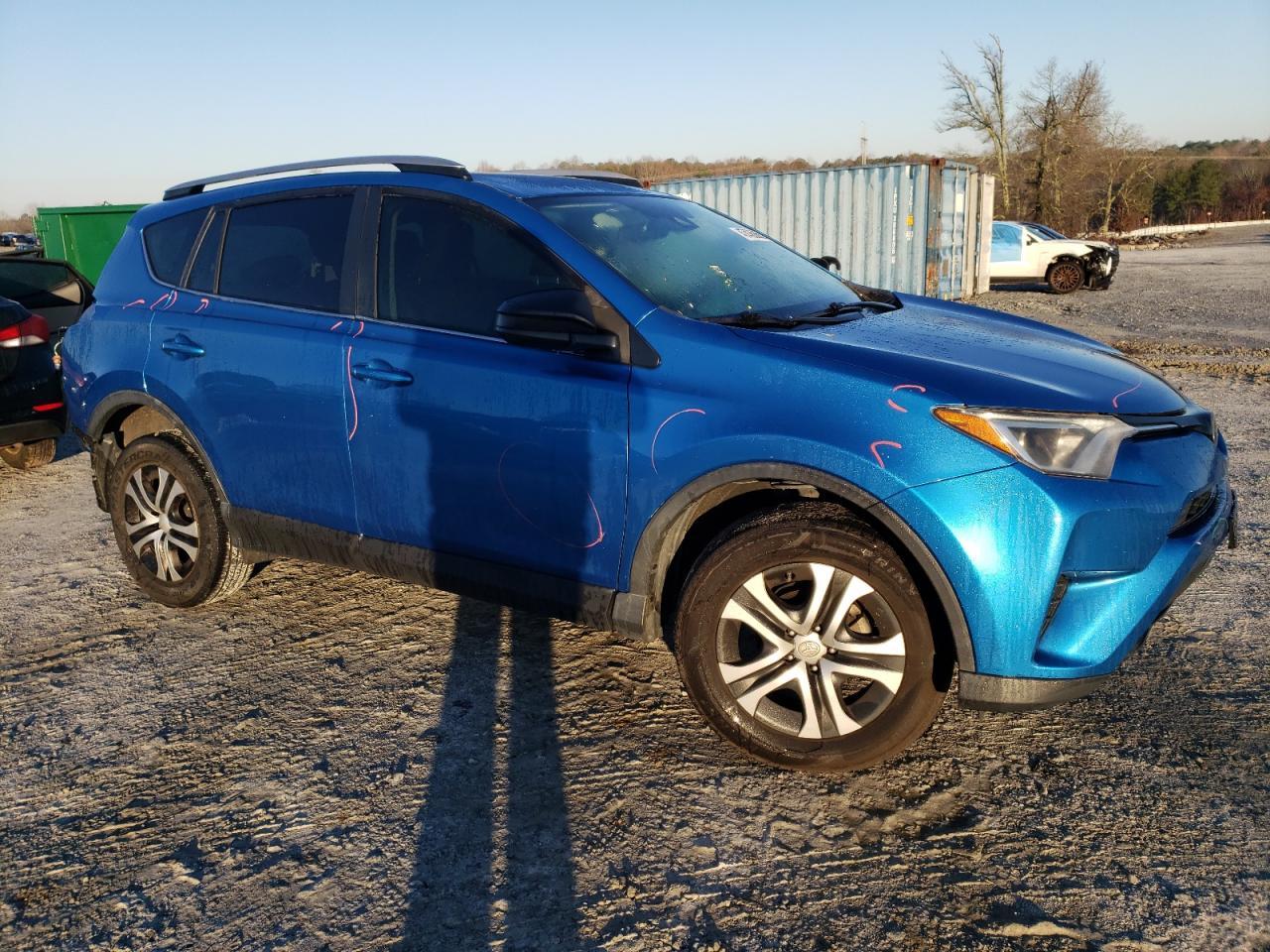 2017 TOYOTA RAV4 LE - Image 4