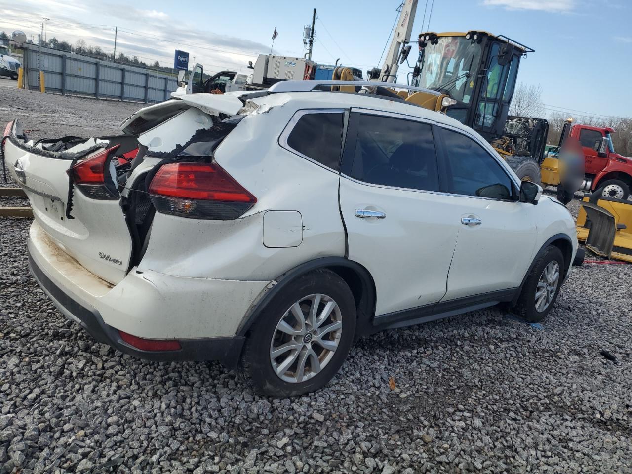 2017 NISSAN ROGUE S - Image 3