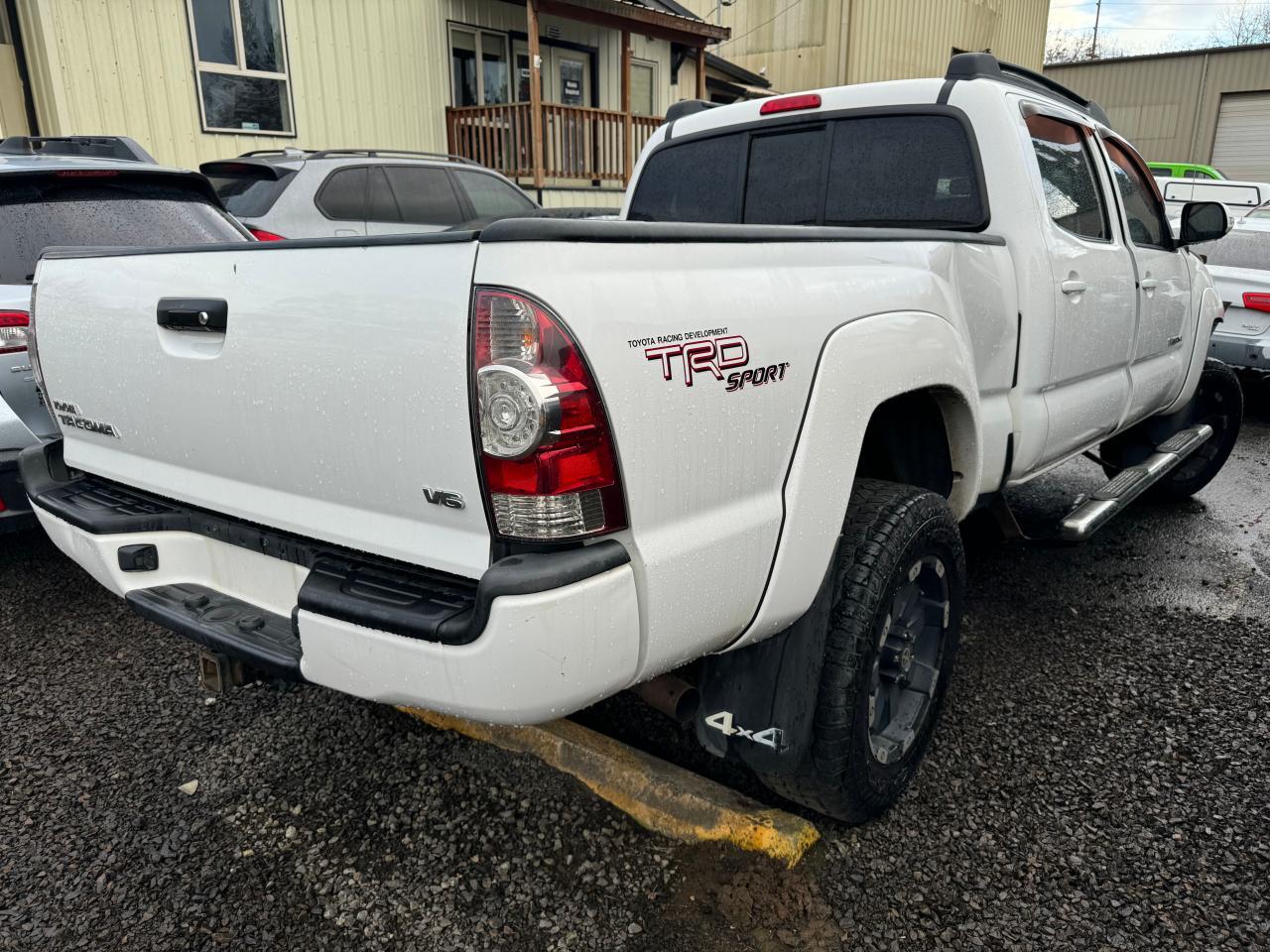 2013 TOYOTA TACOMA DOU - Фото 4