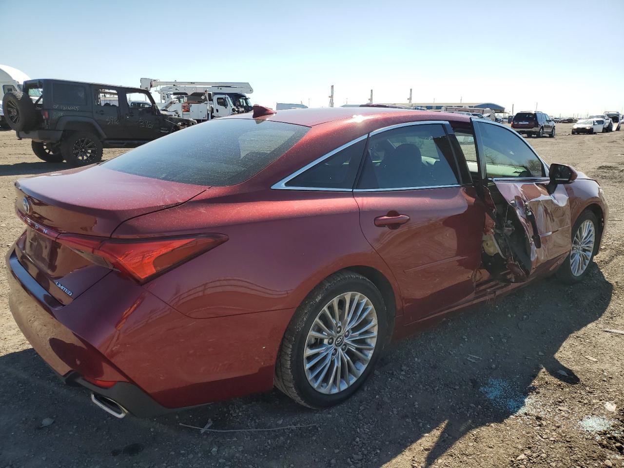 2019 TOYOTA AVALON XLE - Image 3