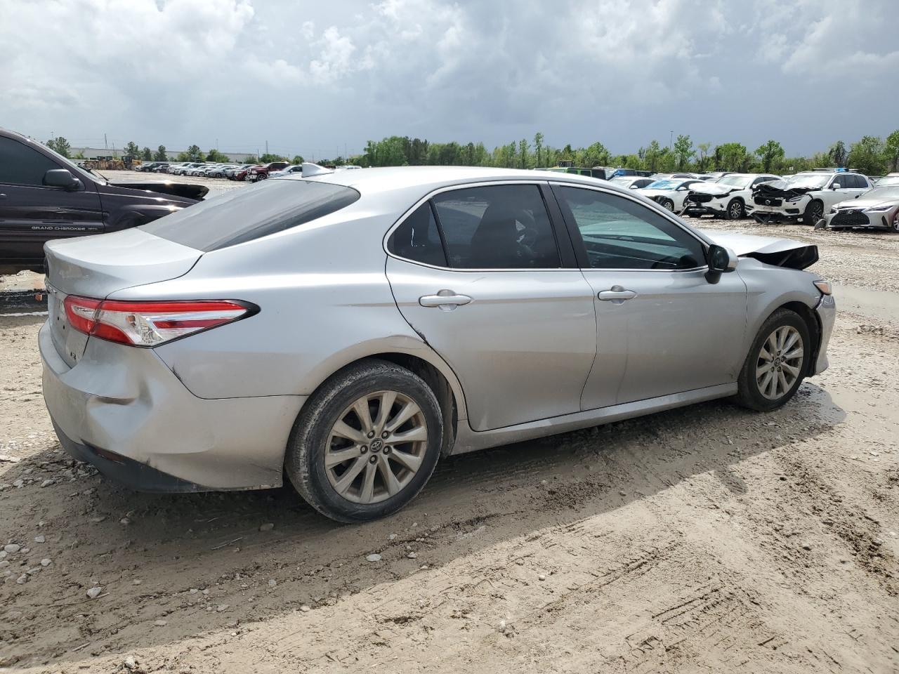 2019 TOYOTA CAMRY L - Image 3