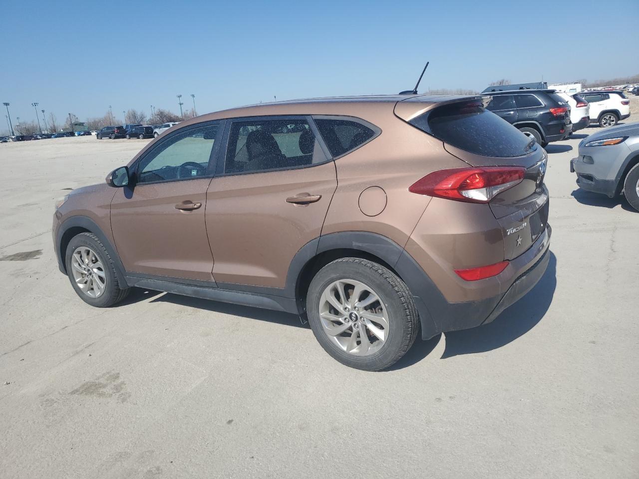 2016 HYUNDAI TUCSON SE - Фото 2