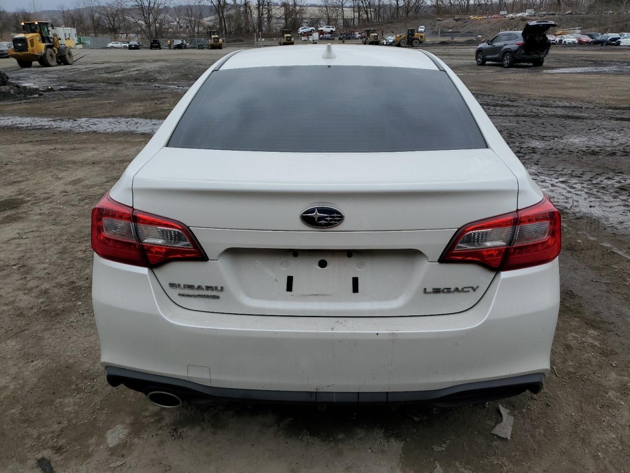 2019 SUBARU LEGACY 2.5 - Image 6