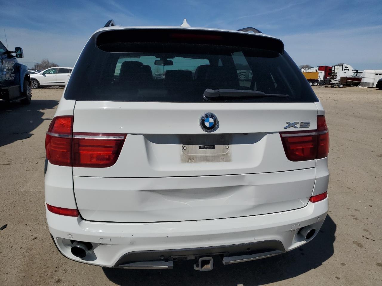 2011 BMW X5 XDRIVE3 - Image 6