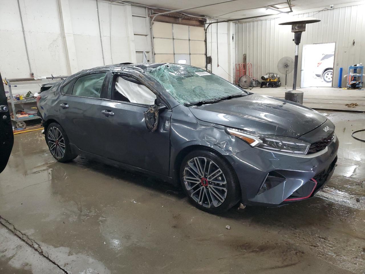 2024 KIA FORTE GT - Фото 4