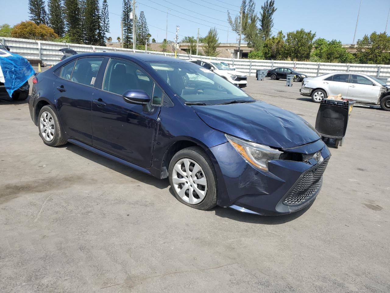 2020 TOYOTA COROLLA LE - Фото 4