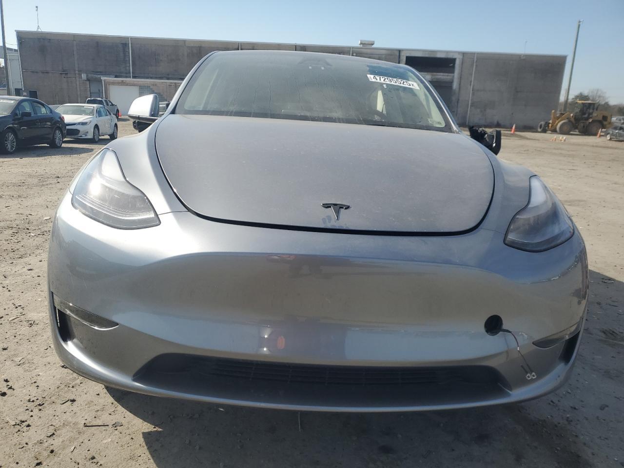 2025 TESLA MODEL Y - Image 5