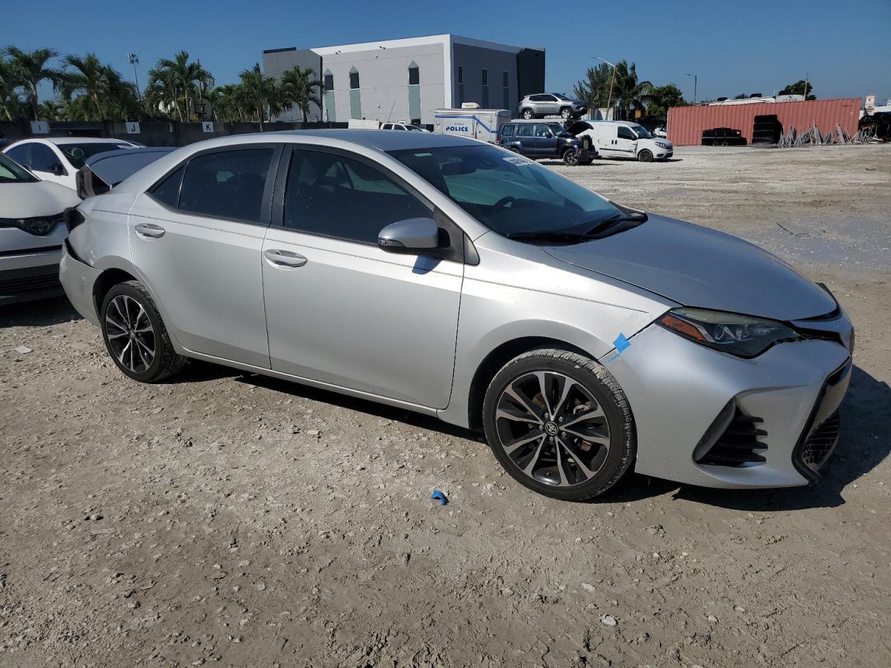 2018 TOYOTA COROLLA L - Фото 4