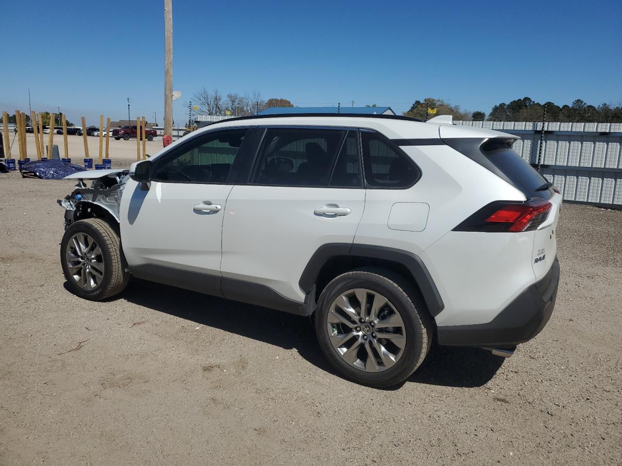 2024 TOYOTA RAV4 XLE P - Image 2