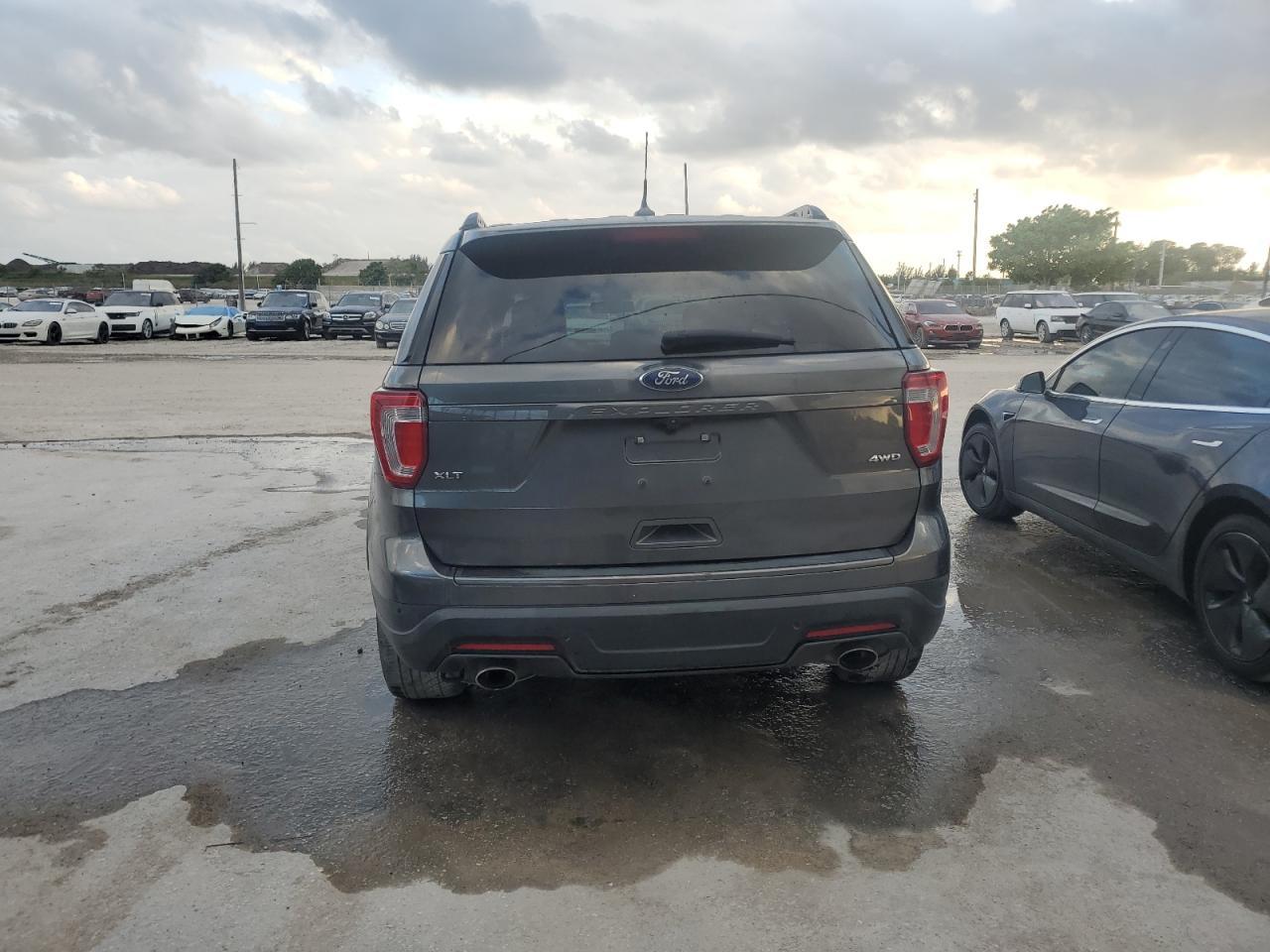 2018 FORD EXPLORER X - Фото 6