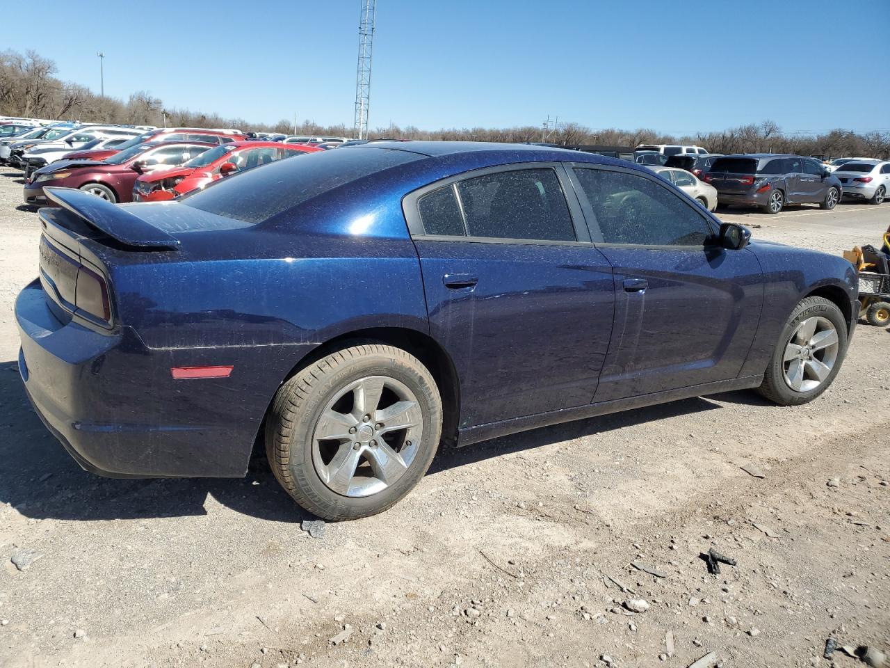 2013 DODGE CHARGER SE - Фото 3