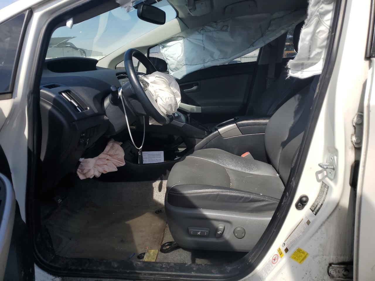 2015 TOYOTA PRIUS - Фото 7