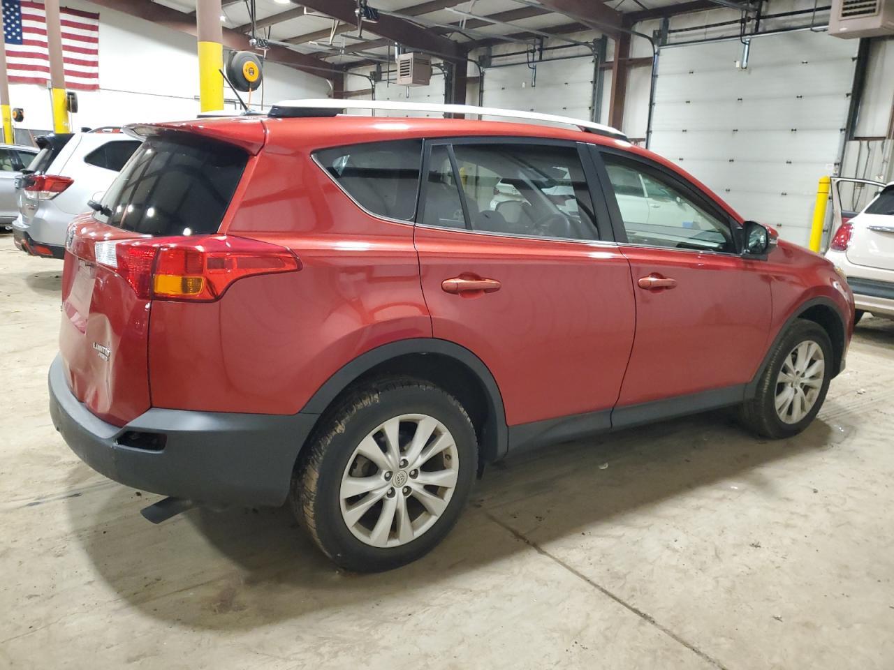 2015 TOYOTA RAV4 LIMIT - Фото 3