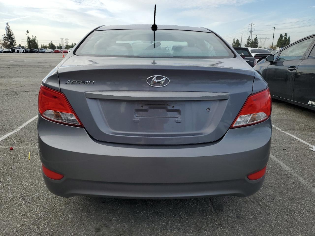 2016 HYUNDAI ACCENT SE - Фото 6