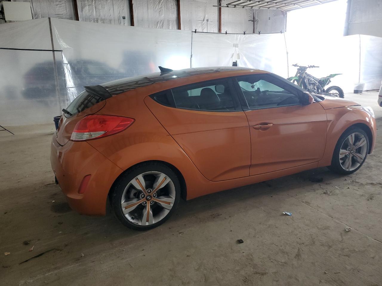 2013 HYUNDAI VELOSTER - Фото 3