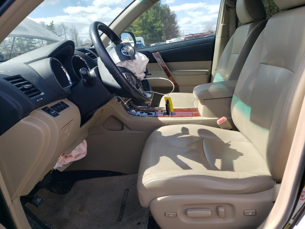 2011 TOYOTA HIGHLANDER - Image 7