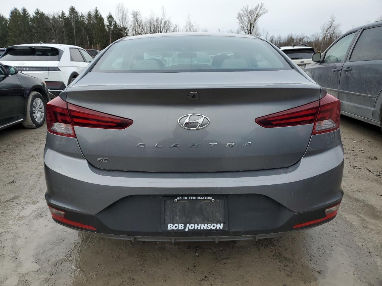 2019 HYUNDAI ELANTRA SE - Фото 6